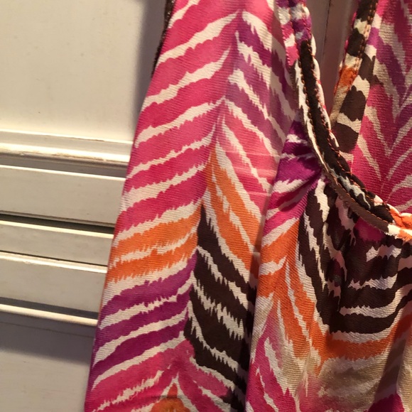 Patterned Top - Picture 2 of 5